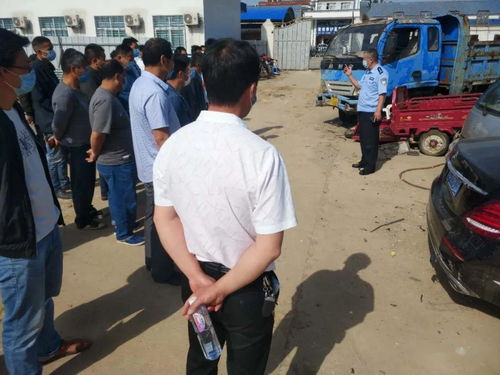 七進宣傳丨正陽交警開展駕駛人現(xiàn)場宣講，強化機動車駕駛員培訓